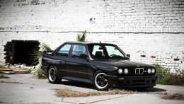 BMW-e30-M3-1600x1200.jpg